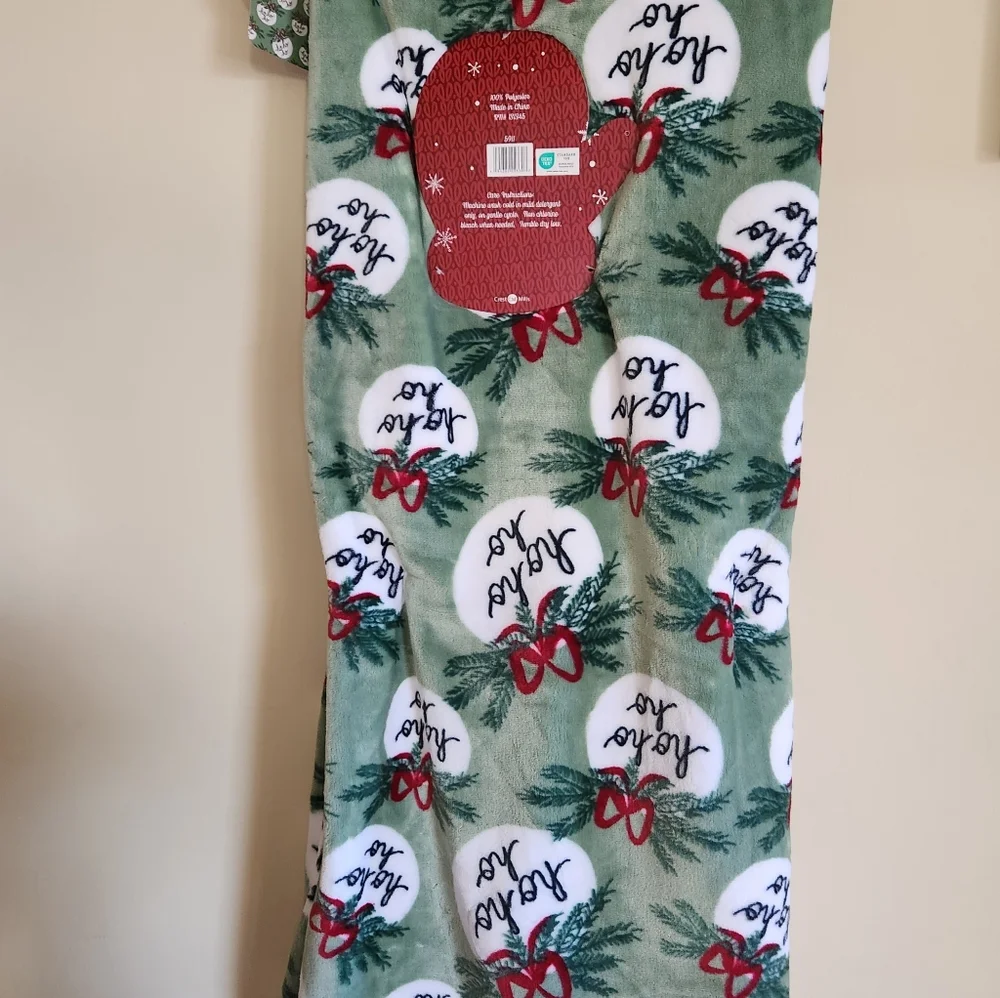 Christmas plush throw blanket ornaments